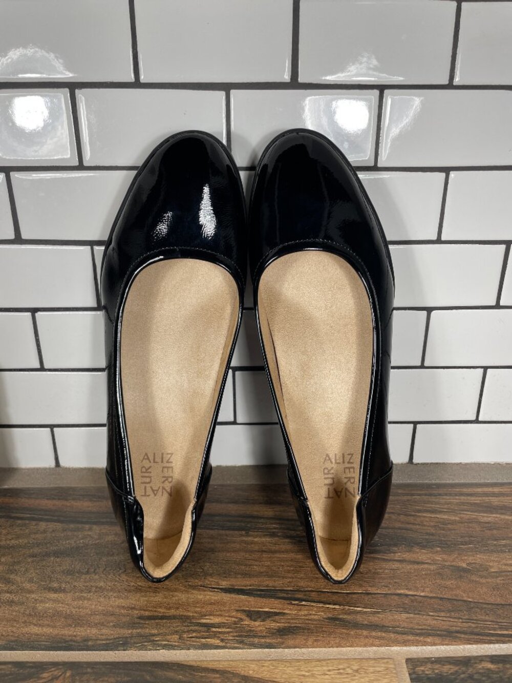 Naturalizer Sam Shoes Womens Size 10 Black Faux Patent Leather Wedge Pumps Heels - Picture 10 of 16
